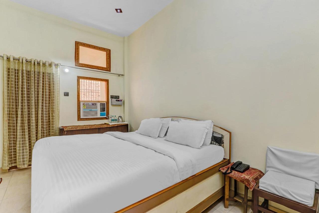 Hotel K V Palace Varanasi Exterior foto
